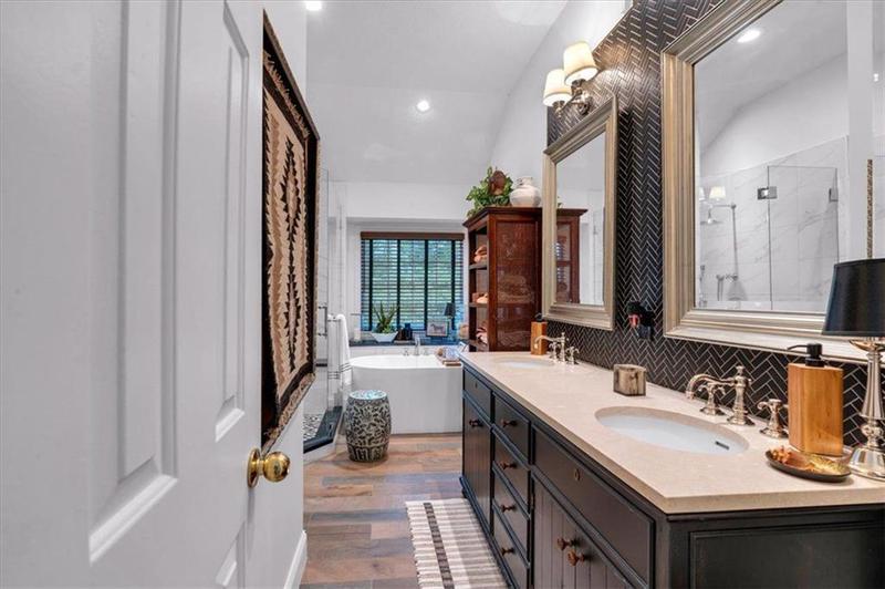 Image for property 4385 Pinehollow Court, Alpharetta, GA 30022