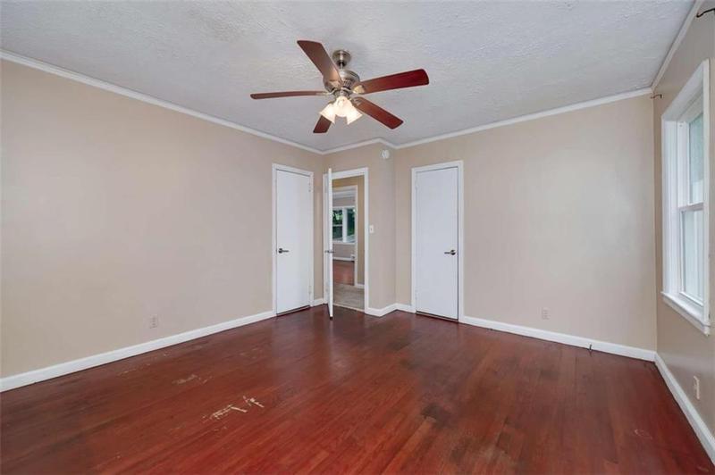 Image for property 3080 Lynhurst Circle, Atlanta, GA 30311