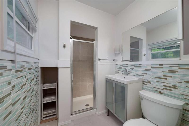 Image for property 3080 Lynhurst Circle, Atlanta, GA 30311
