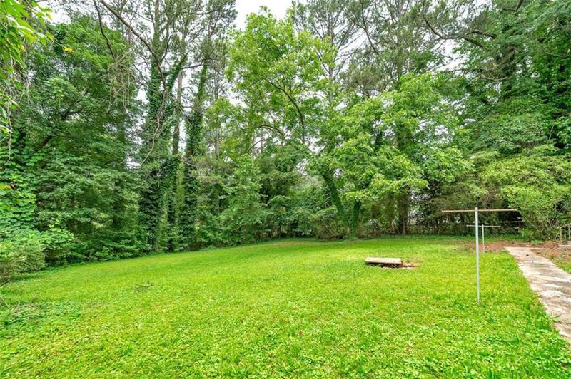 Image for property 3080 Lynhurst Circle, Atlanta, GA 30311