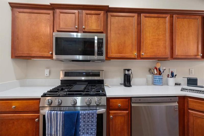 Image for property 204 Somerton Place, Cumming, GA 30040