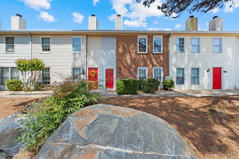 Image for property 1016 Old Holcomb Bridge Road, Roswell, GA 30076