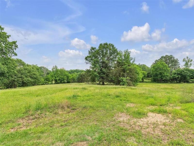 Image for property 813 Nelson Kile Road, Dalton, GA 30721