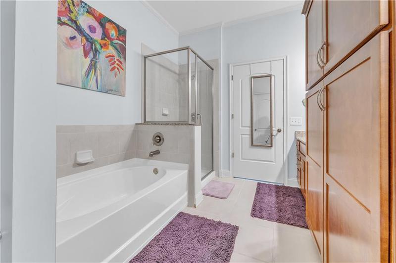Image for property 3621 Vinings Slope 3202, Atlanta, GA 30339