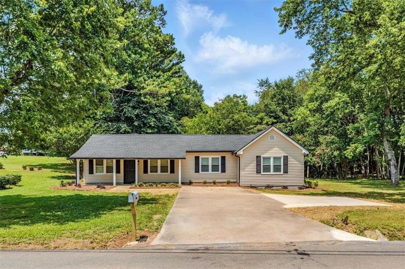 Image for property 158 Sproull Road, Rome, GA 30161