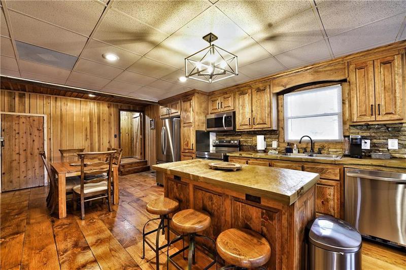 Image for property 172 Sweetwater Road, Blue Ridge, GA 30513