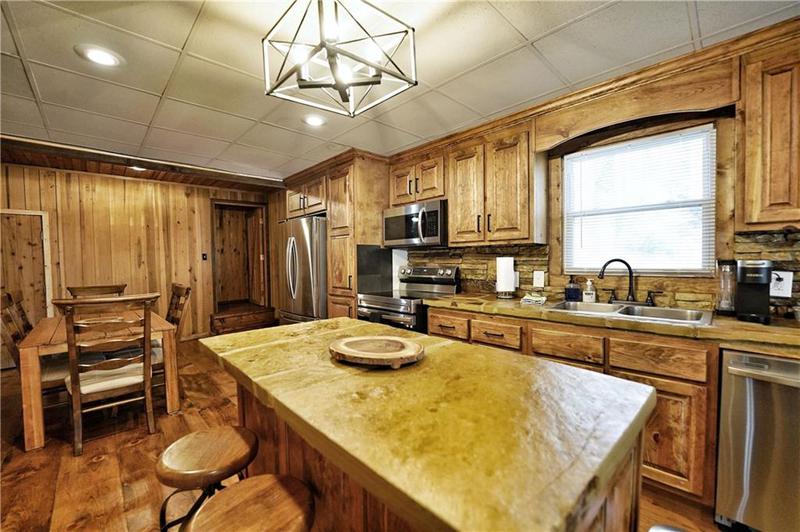 Image for property 172 Sweetwater Road, Blue Ridge, GA 30513