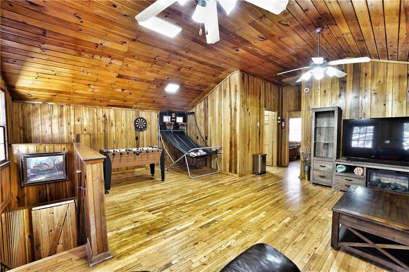 Image for property 172 Sweetwater Road, Blue Ridge, GA 30513