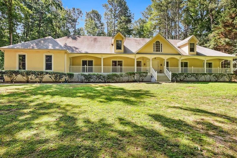 Image for property 3504 Graycliff Road, Snellville, GA 30039