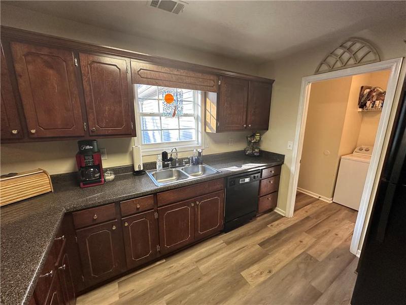 Image for property 350 Chestnut Drive, Covington, GA 30016