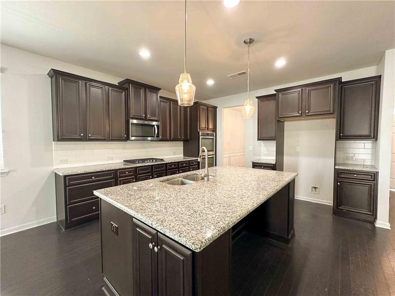 Image for property 345 Broadmoor Drive, Braselton, GA 30517