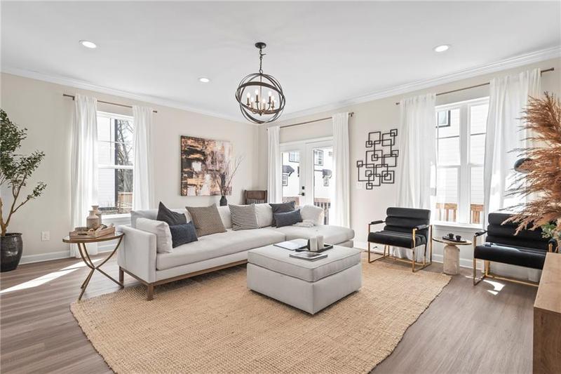 Image for property 1975 Hollywood Road 14, Atlanta, GA 30318