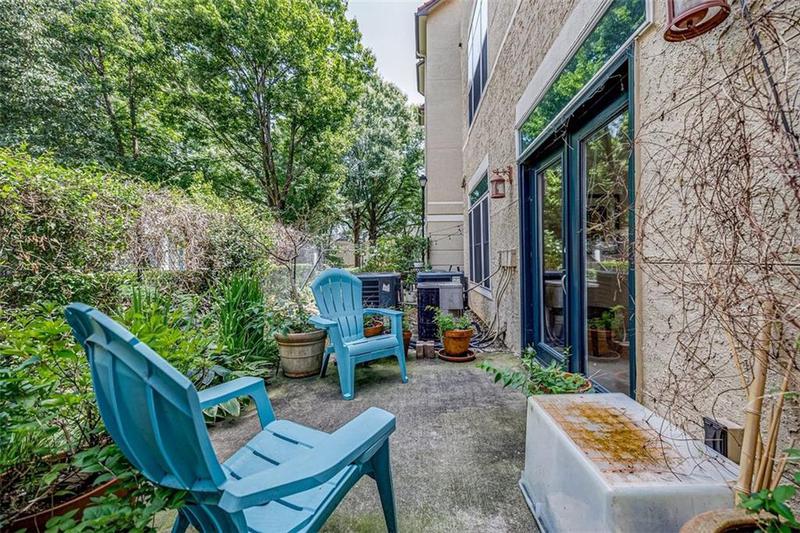 Image for property 955 JUNIPER Street 4027, Atlanta, GA 30309