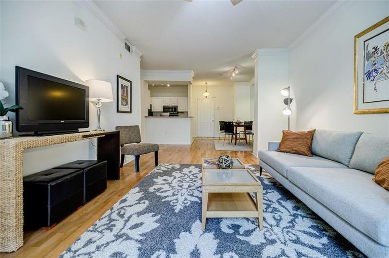 Image for property 955 JUNIPER Street 4027, Atlanta, GA 30309