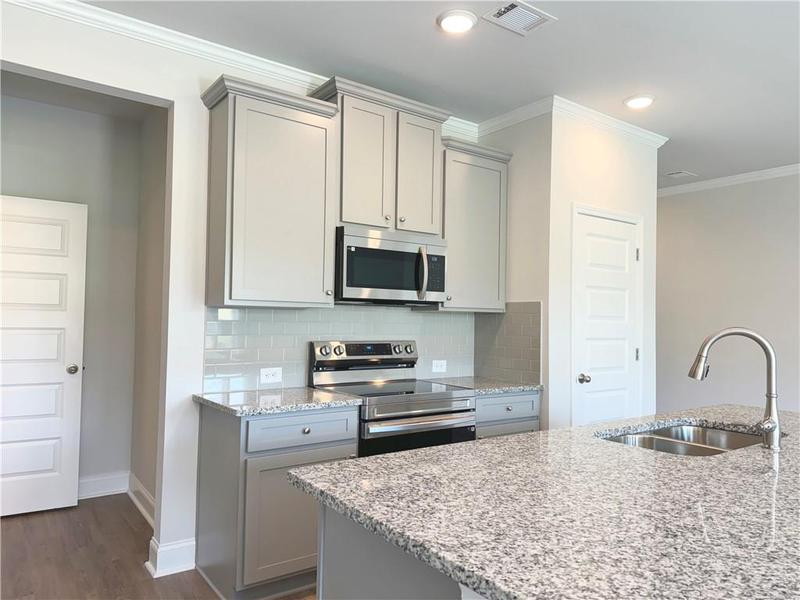 Image for property 3817 Billabong Trail 104, Gainesville, GA 30506