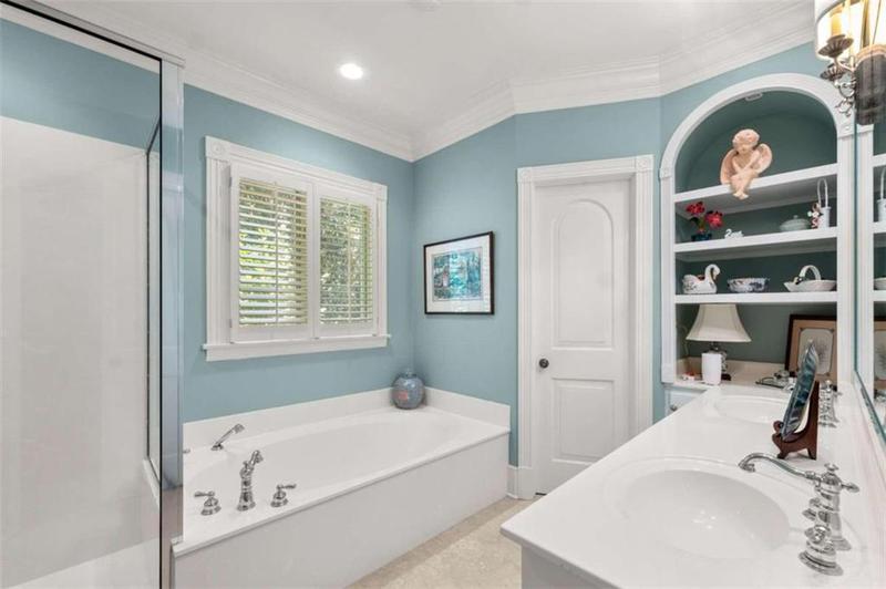 Image for property 596 Lake Drive, Gainesville, GA 30506