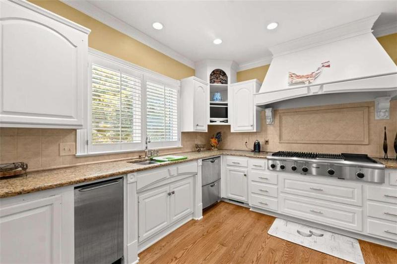 Image for property 596 Lake Drive, Gainesville, GA 30506