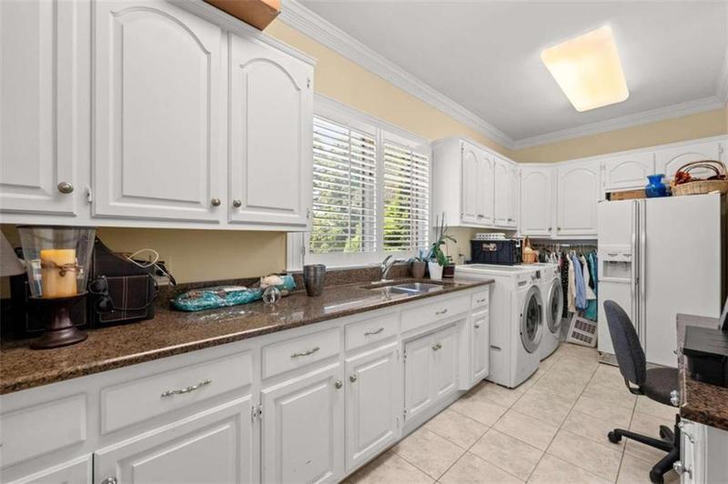 Image for property 596 Lake Drive, Gainesville, GA 30506