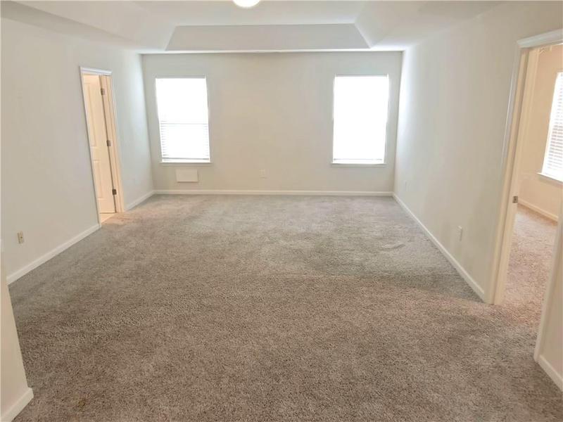 Image for property 3978 Lake Manor Way, Atlanta, GA 30349