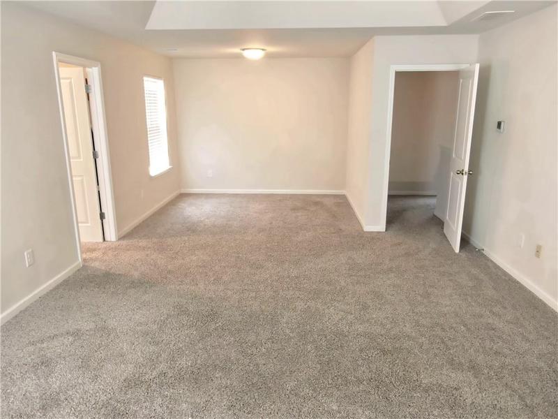 Image for property 3978 Lake Manor Way, Atlanta, GA 30349