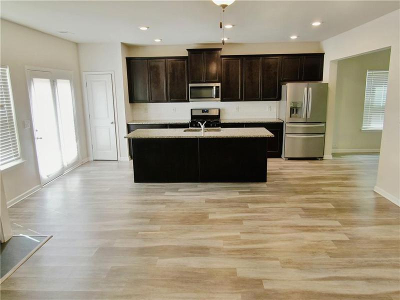 Image for property 3978 Lake Manor Way, Atlanta, GA 30349