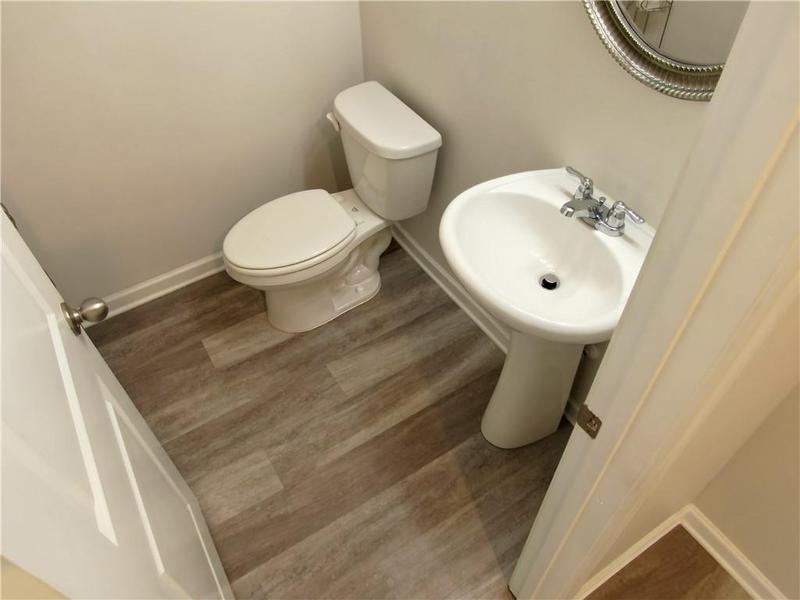 Image for property 3978 Lake Manor Way, Atlanta, GA 30349