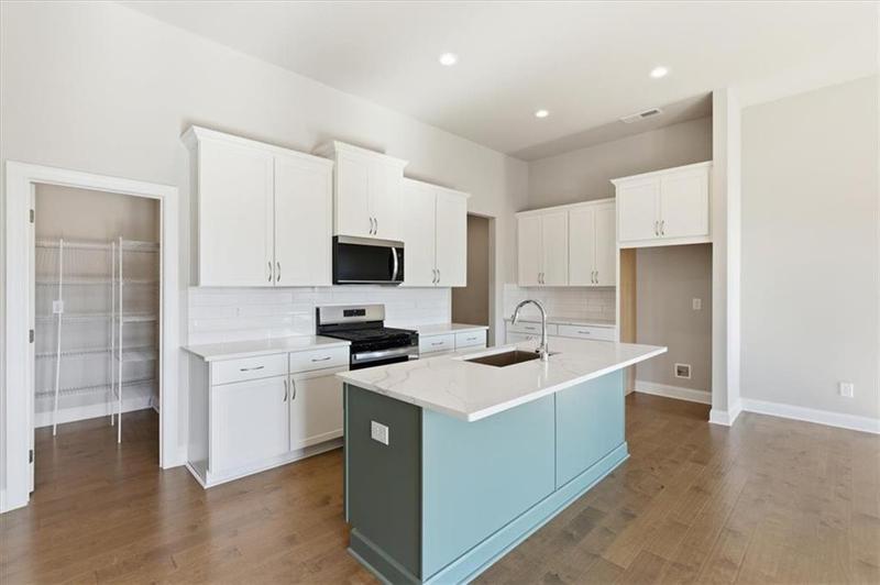 Image for property 270 Lakeside Place, Canton, GA 30114