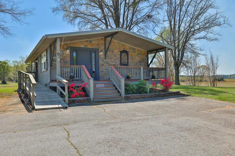 Image for property 3073 Highway 100, Greenville, GA 30222