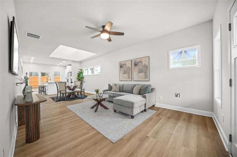 Image for property 395 LAKE Avenue, Atlanta, GA 30318