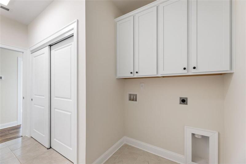 Image for property 309 Sassafras Way, Holly Springs, GA 30115