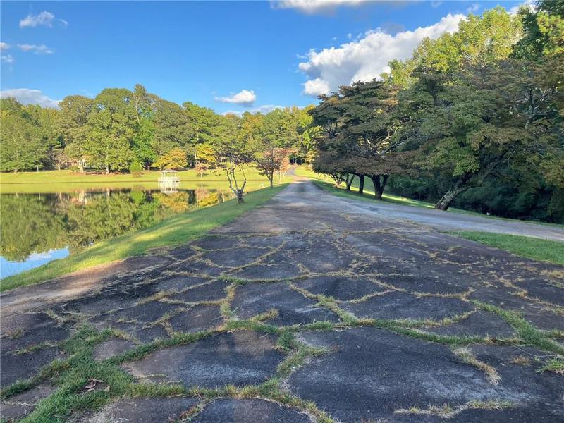 Image for property 1078 Highway 92, Fayetteville, GA 30215