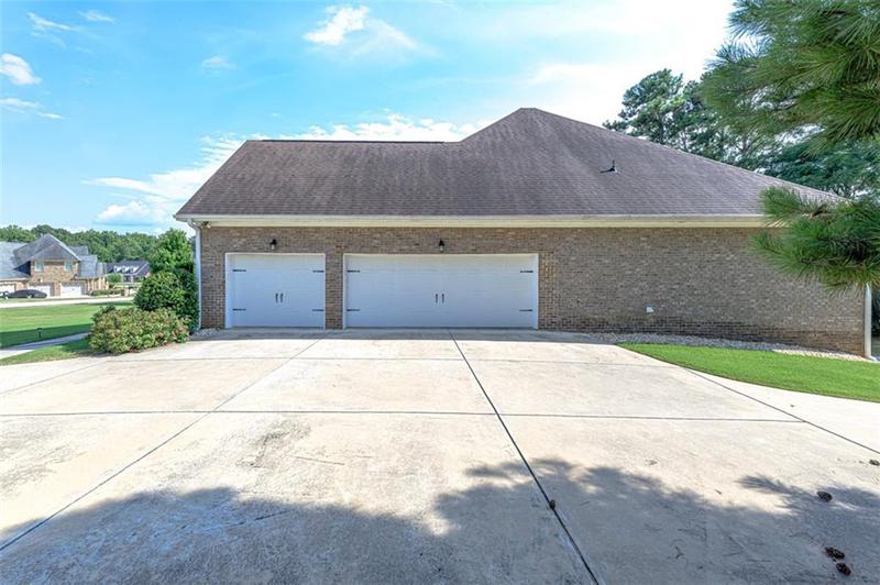 Image for property 158 Watkins Glen Drive, Mcdonough, GA 30252