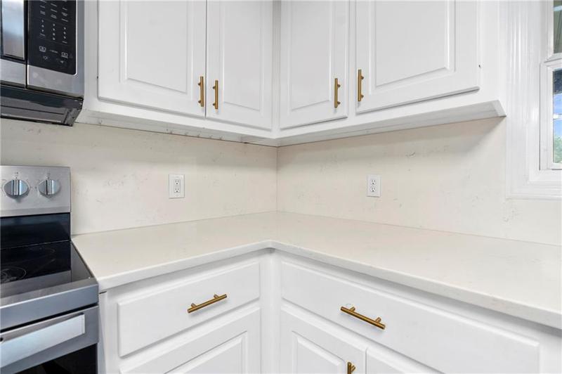 Image for property 499 Old Deer Path Way, Cleveland, GA 30528