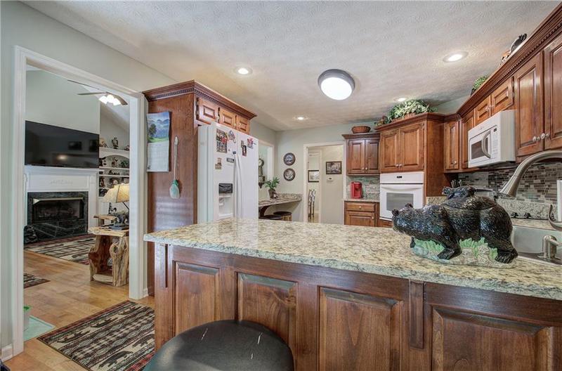 Image for property 354 Starcross Lane, Jasper, GA 30143