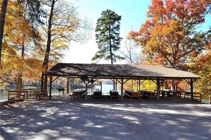 Image for property 354 Starcross Lane, Jasper, GA 30143