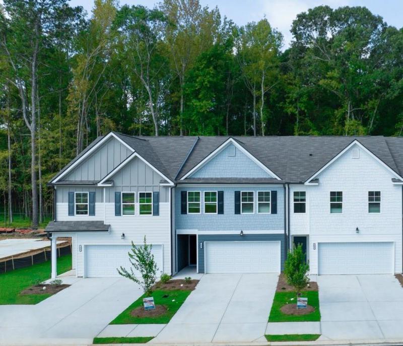 Image for property 42 Buckingham Lane 233, Hoschton, GA 30548