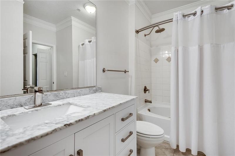 Image for property 1122 Westchester Ridge, Atlanta, GA 30329