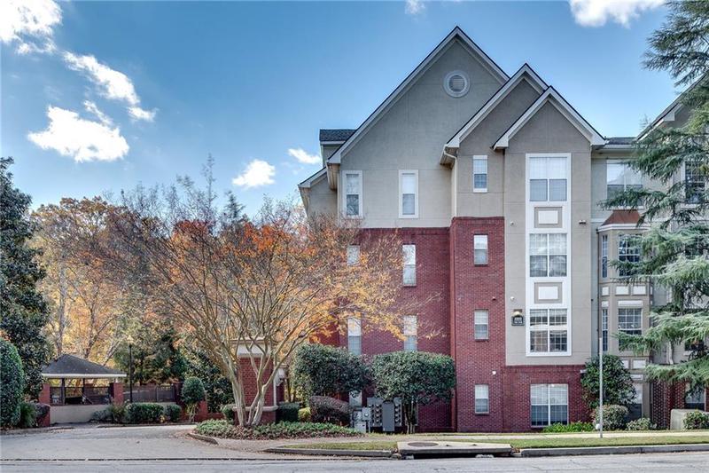 Image for property 1122 Westchester Ridge, Atlanta, GA 30329