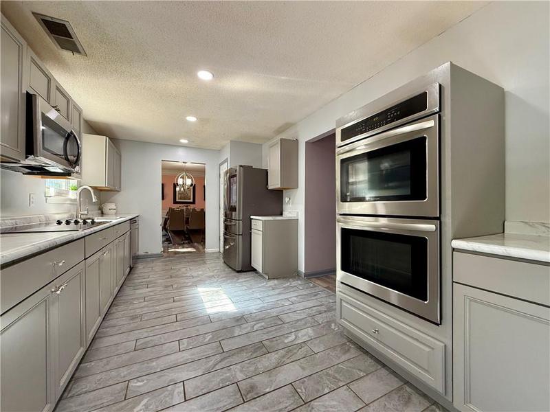 Image for property 193 EDISON Drive, Stockbridge, GA 30281