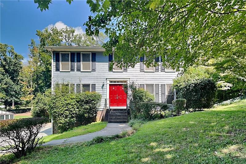 Image for property 2990 Mountain Trace, Roswell, GA 30075