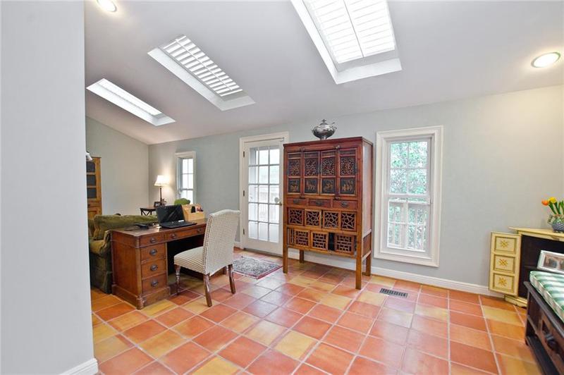 Image for property 3021 Margaret Mitchell Drive 8, Atlanta, GA 30327