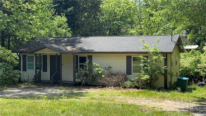 Image for property 2888 Mountain View Road, Snellville, GA 30078