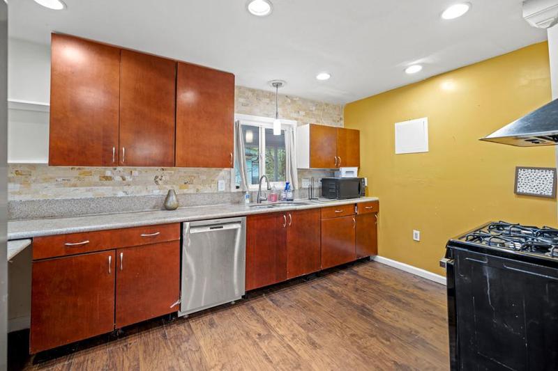 Image for property 2873 Gresham Road, Atlanta, GA 30316