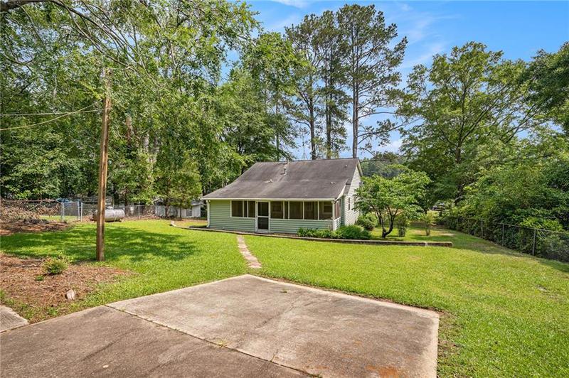 Image for property 604 Jackson Lake Inn Road, Jackson, GA 30233