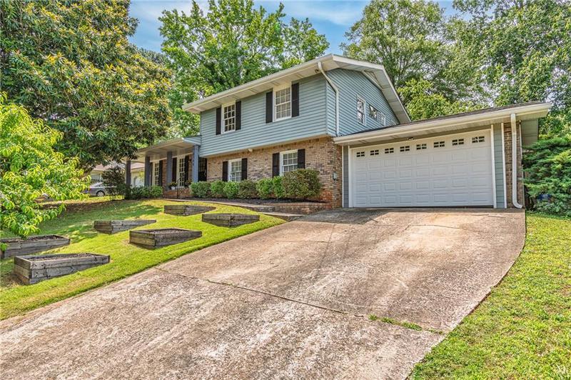Image for property 2146 Chevy Chase Lane, Decatur, GA 30032