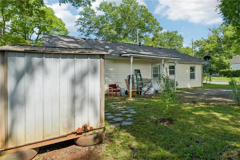 Image for property 302 Douglas Street, Cartersville, GA 30120