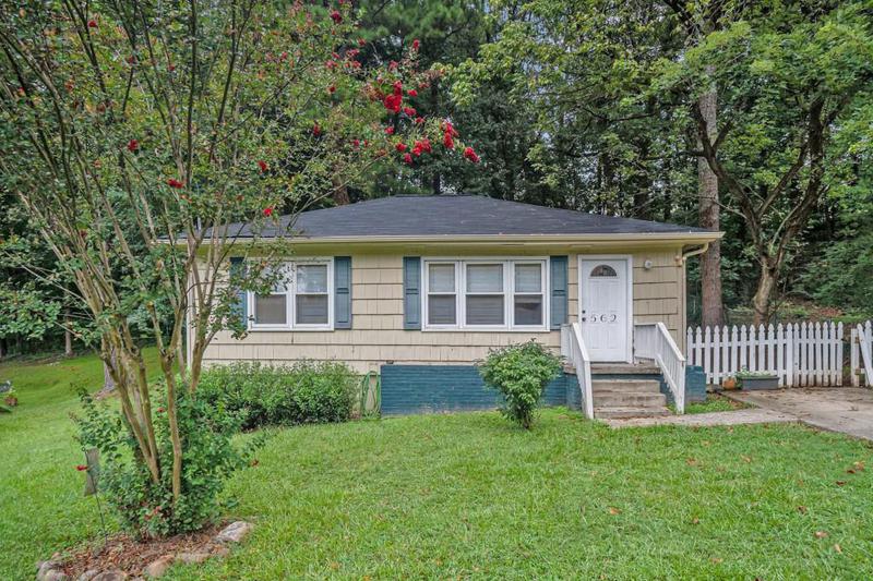 Image for property 562 Alpine Way, Marietta, GA 30062