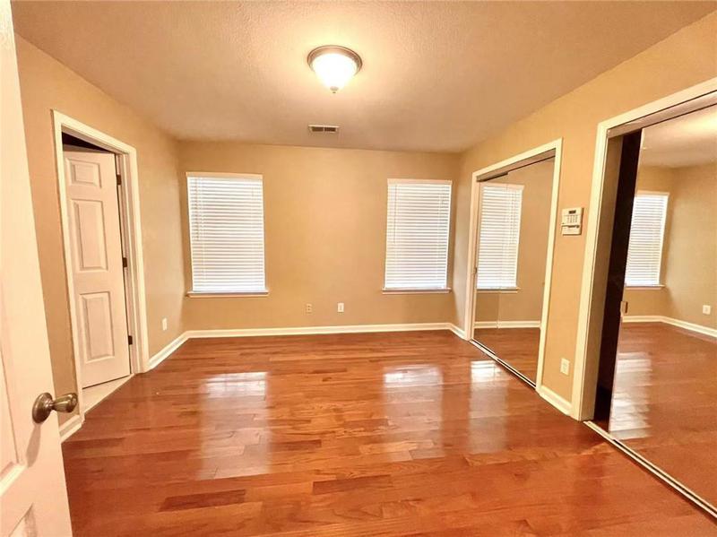 Image for property 2009 Shawn Wayne Cir Circle, Atlanta, GA 30316