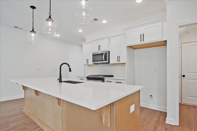 Image for property 699 Sunstone Lane, Lawrenceville, GA 30043