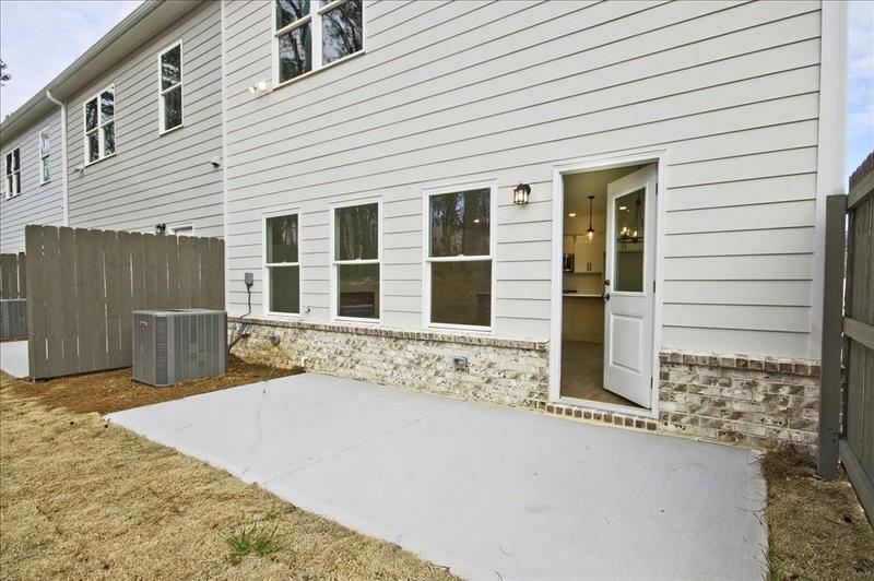 Image for property 699 Sunstone Lane, Lawrenceville, GA 30043